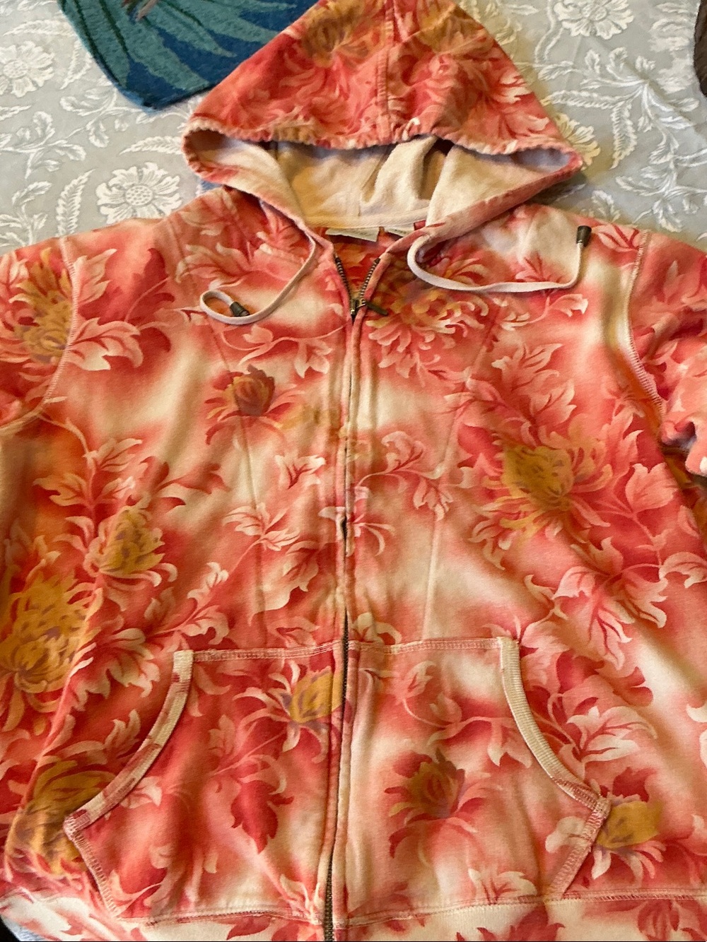 Zenergy by Chicos Chrysanthamum Floral Zip-Up Hoodie with Kangaroo Pockets